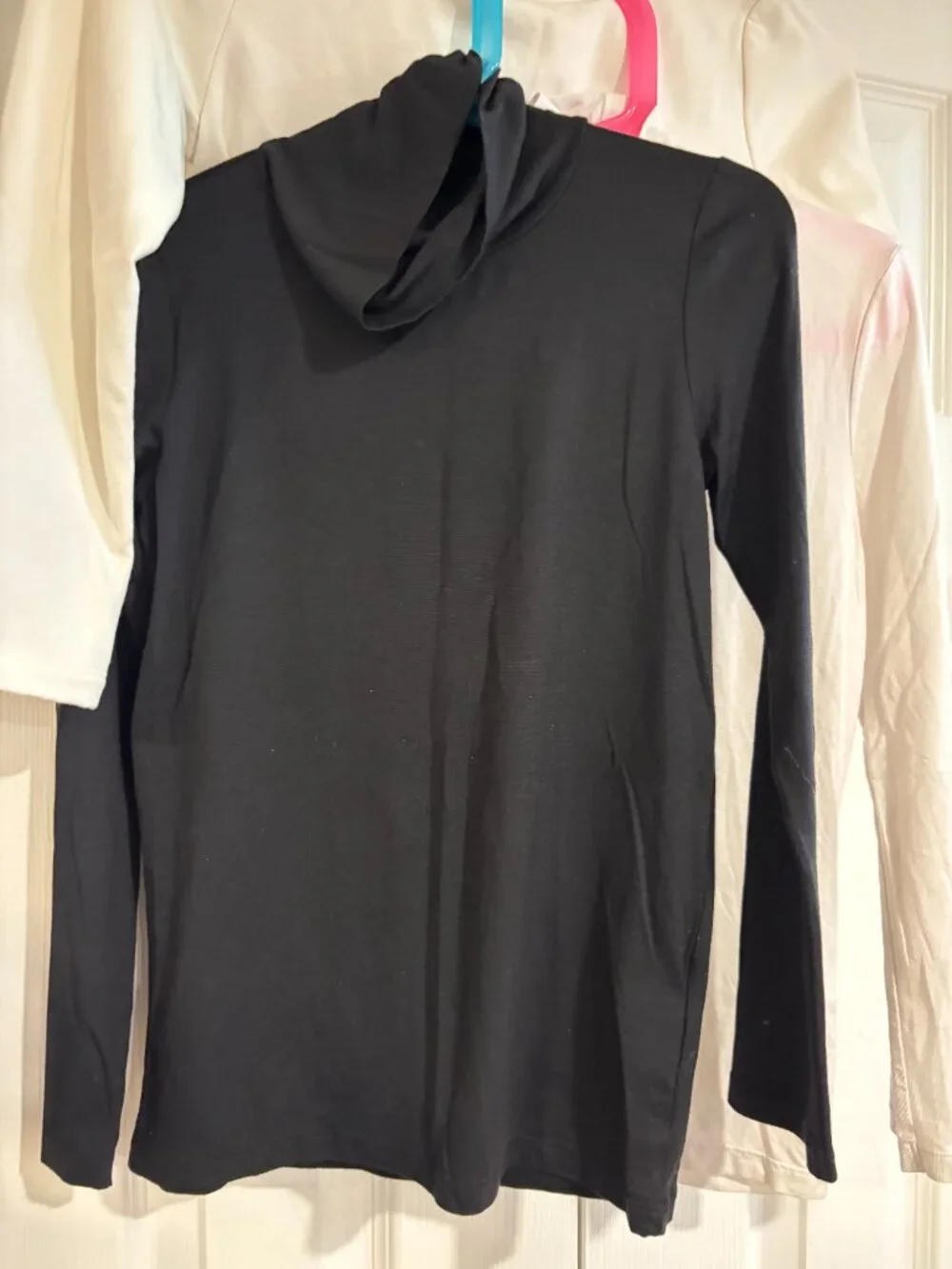 Uniqlo HeatTech Tops base layer set of 3 Kids 7-8